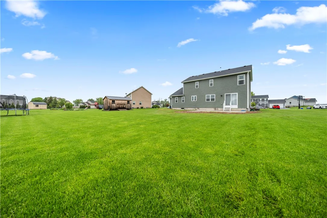 214 Blue Mountain Drive, Parma, New York 14468, Parma, New York 14468, 3 Bedrooms Bedrooms, 8 Rooms Rooms,2 BathroomsBathrooms,Residential,Closed,214 Blue Mountain Drive, Parma, New York 14468,R1608372