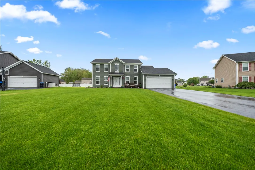 214 Blue Mountain Drive, Parma, New York 14468, Parma, New York 14468, 3 Bedrooms Bedrooms, 8 Rooms Rooms,2 BathroomsBathrooms,Residential,Closed,214 Blue Mountain Drive, Parma, New York 14468,R1608372