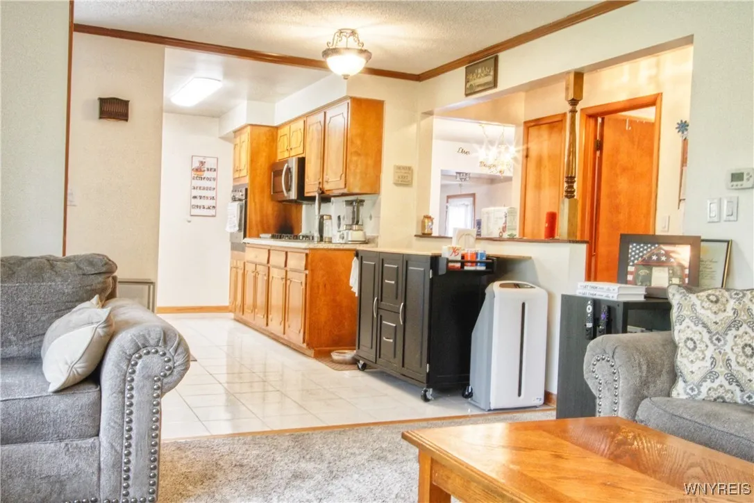 8701 Stahley Road, Clarence, New York 14051, Clarence, New York 14051, 3 Bedrooms Bedrooms, 6 Rooms Rooms,1 BathroomBathrooms,Residential Lease,For Rent,8701 Stahley Road, Clarence, New York 14051,B1609145