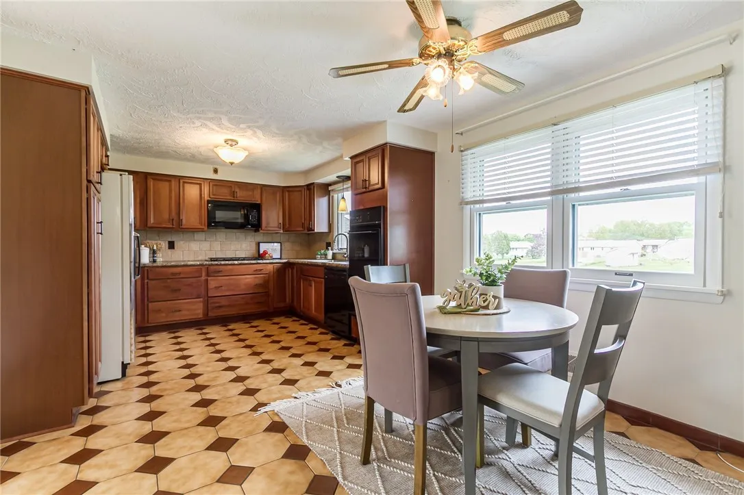 63 Shadywood Drive, Gates, New York 14606, Gates, New York 14606, 4 Bedrooms Bedrooms, 8 Rooms Rooms,2 BathroomsBathrooms,Residential,Closed,63 Shadywood Drive, Gates, New York 14606,R1608496