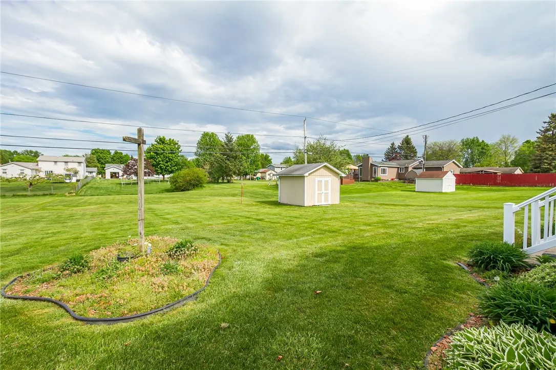 63 Shadywood Drive, Gates, New York 14606, Gates, New York 14606, 4 Bedrooms Bedrooms, 8 Rooms Rooms,2 BathroomsBathrooms,Residential,Closed,63 Shadywood Drive, Gates, New York 14606,R1608496