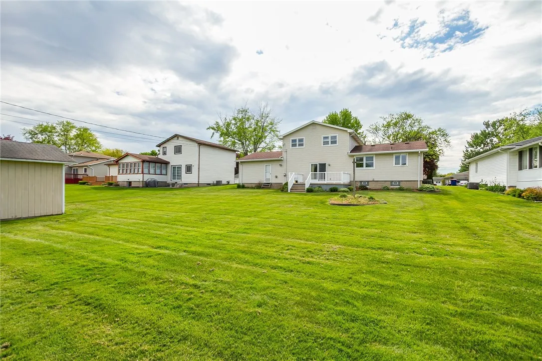 63 Shadywood Drive, Gates, New York 14606, Gates, New York 14606, 4 Bedrooms Bedrooms, 8 Rooms Rooms,2 BathroomsBathrooms,Residential,Closed,63 Shadywood Drive, Gates, New York 14606,R1608496