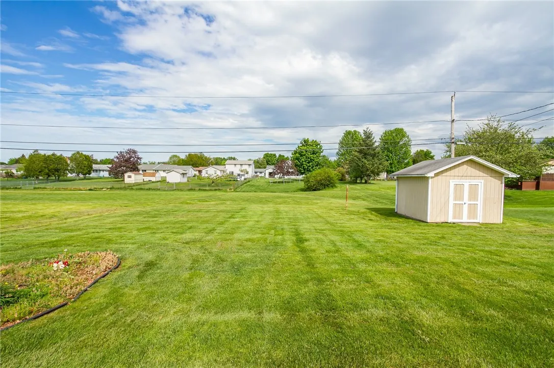 63 Shadywood Drive, Gates, New York 14606, Gates, New York 14606, 4 Bedrooms Bedrooms, 8 Rooms Rooms,2 BathroomsBathrooms,Residential,Closed,63 Shadywood Drive, Gates, New York 14606,R1608496