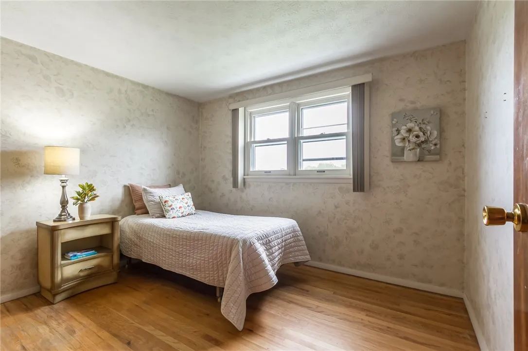 63 Shadywood Drive, Gates, New York 14606, Gates, New York 14606, 4 Bedrooms Bedrooms, 8 Rooms Rooms,2 BathroomsBathrooms,Residential,Closed,63 Shadywood Drive, Gates, New York 14606,R1608496