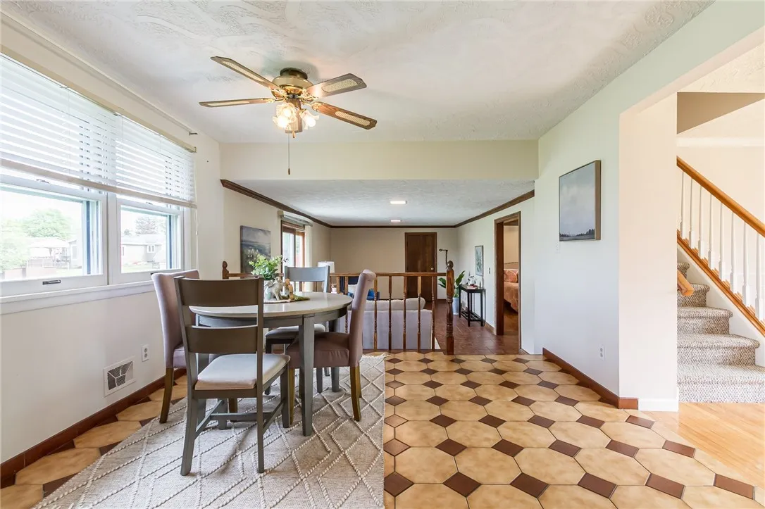 63 Shadywood Drive, Gates, New York 14606, Gates, New York 14606, 4 Bedrooms Bedrooms, 8 Rooms Rooms,2 BathroomsBathrooms,Residential,Closed,63 Shadywood Drive, Gates, New York 14606,R1608496
