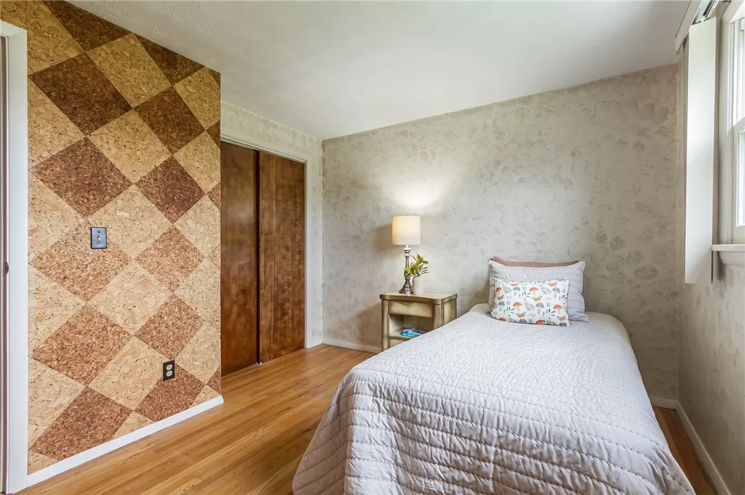 63 Shadywood Drive, Gates, New York 14606, Gates, New York 14606, 4 Bedrooms Bedrooms, 8 Rooms Rooms,2 BathroomsBathrooms,Residential,Closed,63 Shadywood Drive, Gates, New York 14606,R1608496