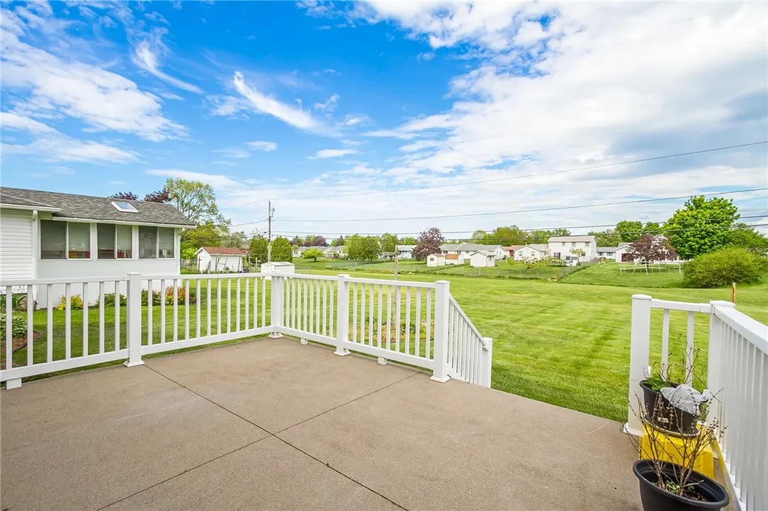 63 Shadywood Drive, Gates, New York 14606, Gates, New York 14606, 4 Bedrooms Bedrooms, 8 Rooms Rooms,2 BathroomsBathrooms,Residential,Closed,63 Shadywood Drive, Gates, New York 14606,R1608496