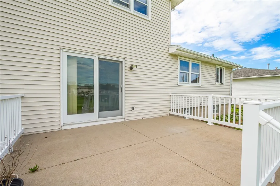 63 Shadywood Drive, Gates, New York 14606, Gates, New York 14606, 4 Bedrooms Bedrooms, 8 Rooms Rooms,2 BathroomsBathrooms,Residential,Closed,63 Shadywood Drive, Gates, New York 14606,R1608496