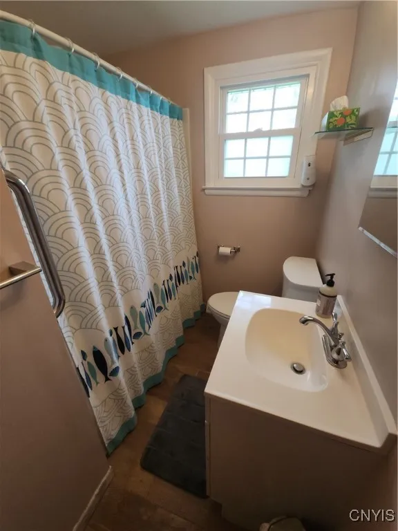 149 Robbins Lane, Dewitt, New York 13214, De Witt, New York 13214, 3 Bedrooms Bedrooms, 8 Rooms Rooms,2 BathroomsBathrooms,Residential,Closed,149 Robbins Lane, Dewitt, New York 13214,S1608876