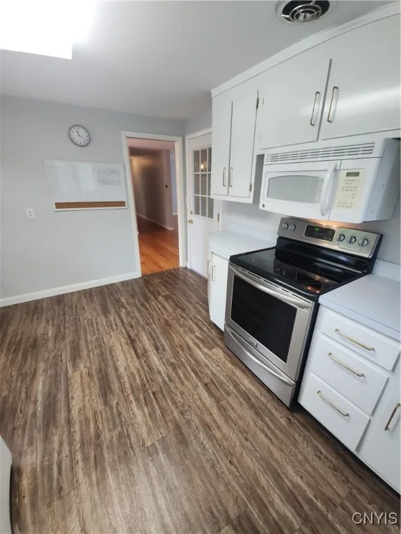149 Robbins Lane, Dewitt, New York 13214, De Witt, New York 13214, 3 Bedrooms Bedrooms, 8 Rooms Rooms,2 BathroomsBathrooms,Residential,Closed,149 Robbins Lane, Dewitt, New York 13214,S1608876