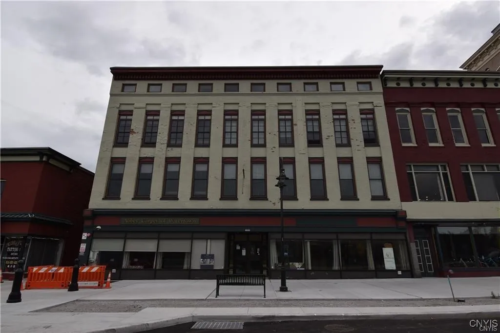 152 Court 5, Watertown City, New York 13601, Watertown City, New York 13601, 1 Bedroom Bedrooms, 4 Rooms Rooms,1 BathroomBathrooms,Residential Lease,For Rent,152 Court 5, Watertown City, New York 13601,0,S1609891