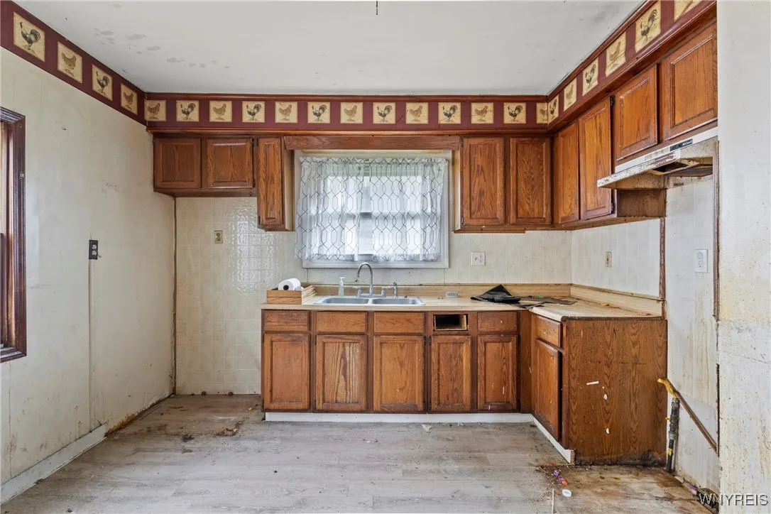 22 Bruce Street, Buffalo, New York 14214, Buffalo, New York 14214, 3 Bedrooms Bedrooms, 6 Rooms Rooms,1 BathroomBathrooms,Residential,Closed,22 Bruce Street, Buffalo, New York 14214,B1609822