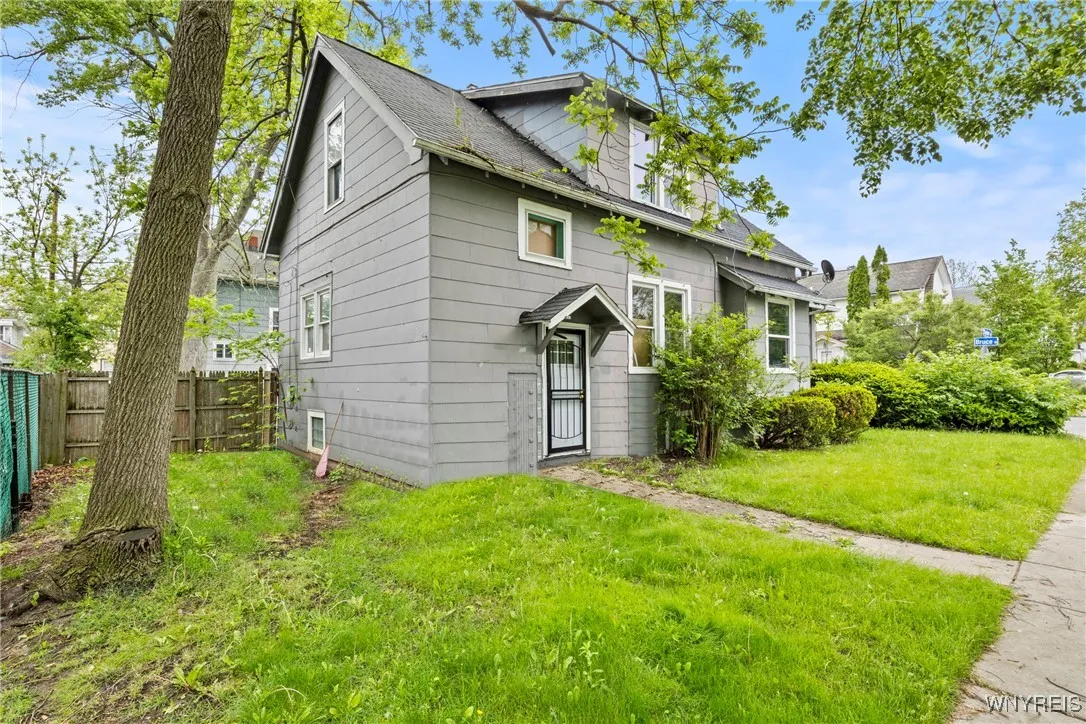 22 Bruce Street, Buffalo, New York 14214, Buffalo, New York 14214, 3 Bedrooms Bedrooms, 6 Rooms Rooms,1 BathroomBathrooms,Residential,Closed,22 Bruce Street, Buffalo, New York 14214,B1609822
