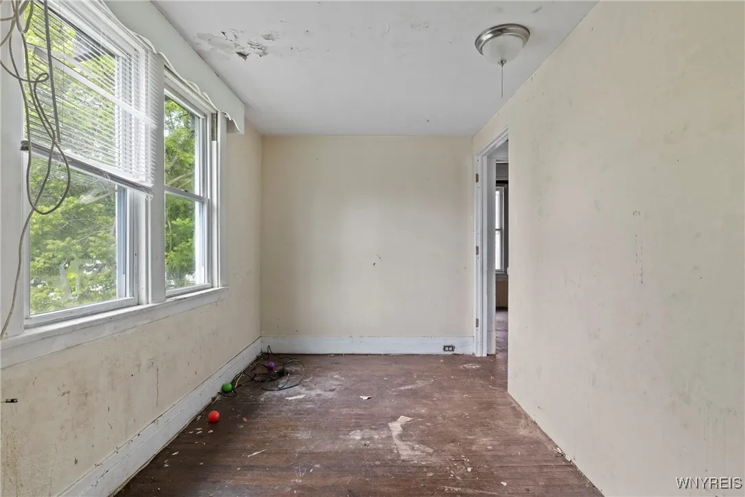 22 Bruce Street, Buffalo, New York 14214, Buffalo, New York 14214, 3 Bedrooms Bedrooms, 6 Rooms Rooms,1 BathroomBathrooms,Residential,Closed,22 Bruce Street, Buffalo, New York 14214,B1609822