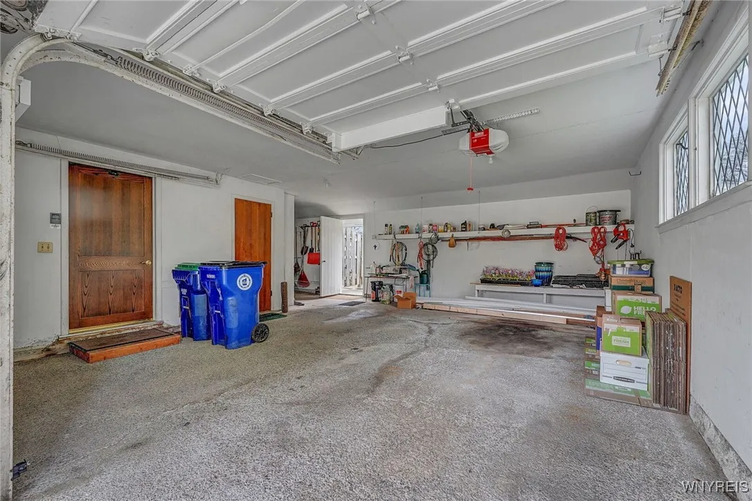 149 Fleetwood Terrace, Amherst, New York 14221, Amherst, New York 14221, 4 Bedrooms Bedrooms, 8 Rooms Rooms,2 BathroomsBathrooms,Residential,Closed,149 Fleetwood Terrace, Amherst, New York 14221,B1608934