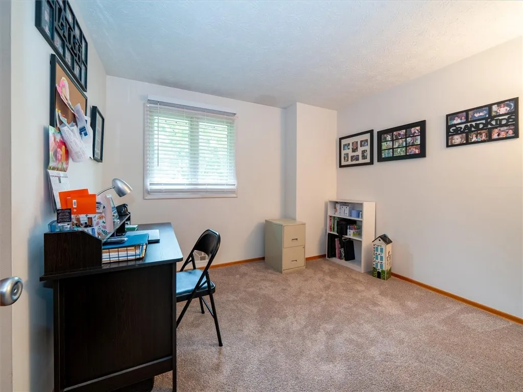 39 Sahara Dr, Gates, New York 14624, Gates, New York 14624, 4 Bedrooms Bedrooms, 7 Rooms Rooms,2 BathroomsBathrooms,Residential,Closed,39 Sahara Dr, Gates, New York 14624,R1609773