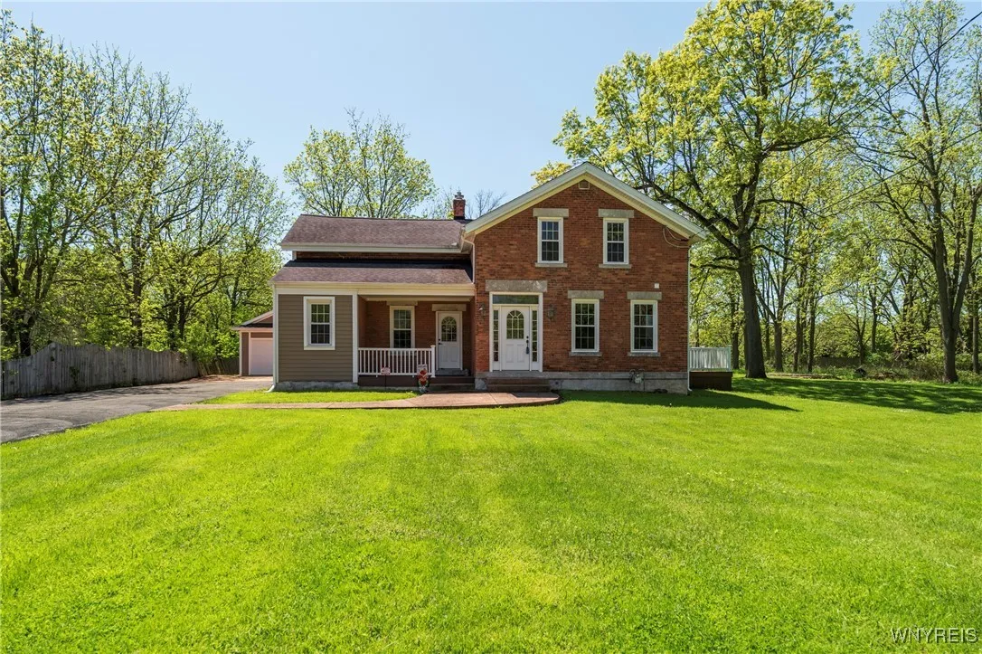 8785 Main Street, Clarence, New York 14221, Clarence, New York 14221, 3 Bedrooms Bedrooms, 7 Rooms Rooms,2 BathroomsBathrooms,Residential,Closed,8785 Main Street, Clarence, New York 14221,0,B1609845