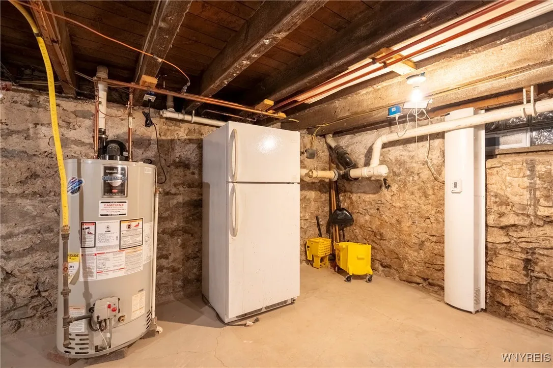 8785 Main Street, Clarence, New York 14221, Clarence, New York 14221, 3 Bedrooms Bedrooms, 7 Rooms Rooms,2 BathroomsBathrooms,Residential,Closed,8785 Main Street, Clarence, New York 14221,0,B1609845