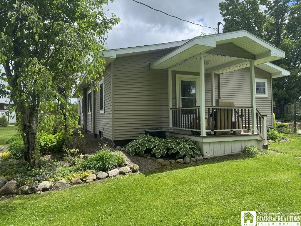 2103 Route 83, Arkwright, New York 14062, Arkwright, New York 14062, 2 Bedrooms Bedrooms, 5 Rooms Rooms,1 BathroomBathrooms,Residential,Closed,2103 Route 83, Arkwright, New York 14062,0,R1609934
