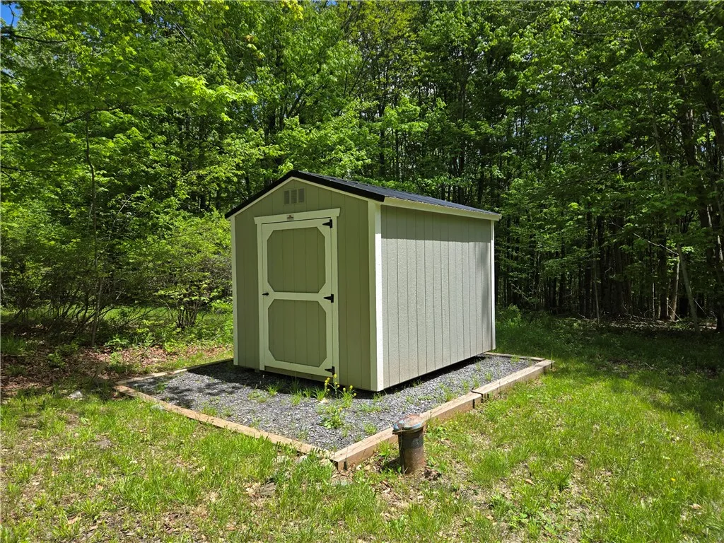 568 Country Road, Davenport, New York 12155, Davenport, New York 12155, 1 Bedroom Bedrooms, 5 Rooms Rooms,1 BathroomBathrooms,Residential,Closed,568 Country Road, Davenport, New York 12155,R1609676