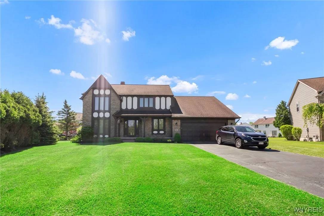 24 Bluejay Circle, Lancaster, New York 14086, Lancaster, New York 14086, 4 Bedrooms Bedrooms, 10 Rooms Rooms,2 BathroomsBathrooms,Residential,Closed,24 Bluejay Circle, Lancaster, New York 14086,0,B1609840