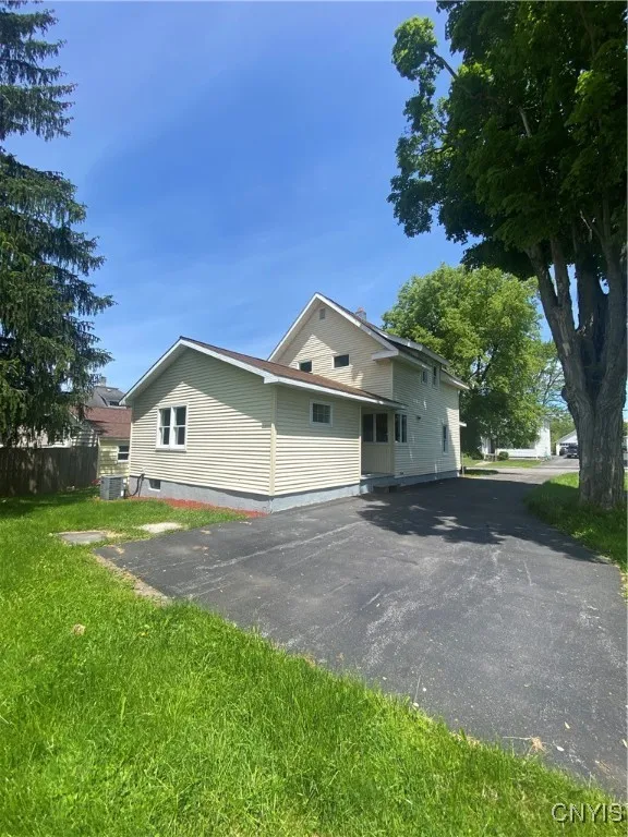 223 Primo Avenue, Sherrill, New York 13461, Sherrill, New York 13461, 4 Bedrooms Bedrooms, 8 Rooms Rooms,2 BathroomsBathrooms,Residential,Closed,223 Primo Avenue, Sherrill, New York 13461,S1609967