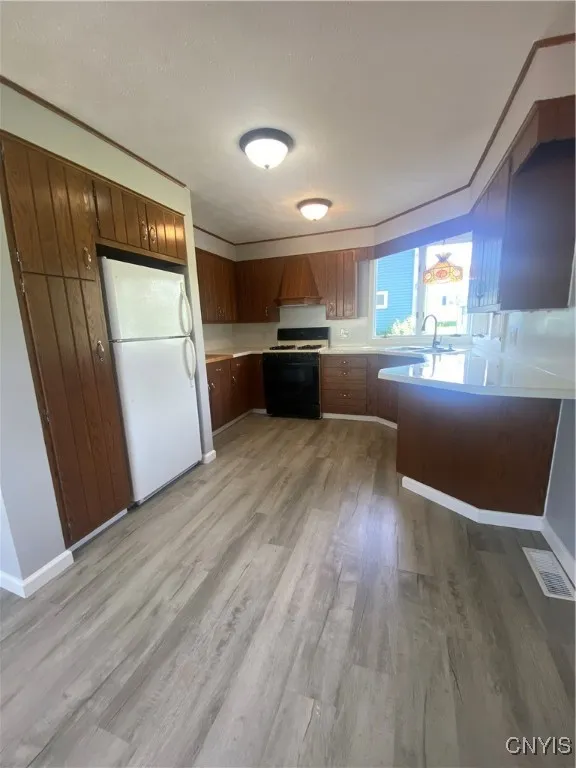223 Primo Avenue, Sherrill, New York 13461, Sherrill, New York 13461, 4 Bedrooms Bedrooms, 8 Rooms Rooms,2 BathroomsBathrooms,Residential,Closed,223 Primo Avenue, Sherrill, New York 13461,S1609967