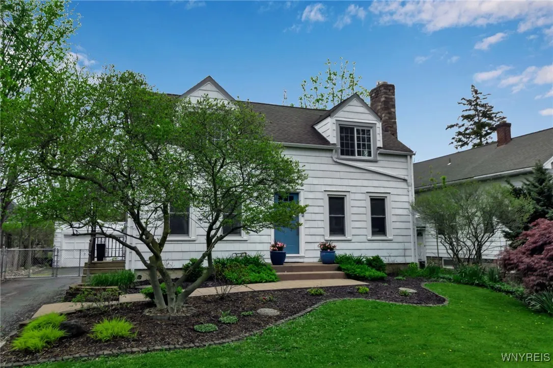 58 Linwood Avenue, Amherst, New York 14221, Amherst, New York 14221, 4 Bedrooms Bedrooms, 7 Rooms Rooms,2 BathroomsBathrooms,Residential,Closed,58 Linwood Avenue, Amherst, New York 14221,B1608909