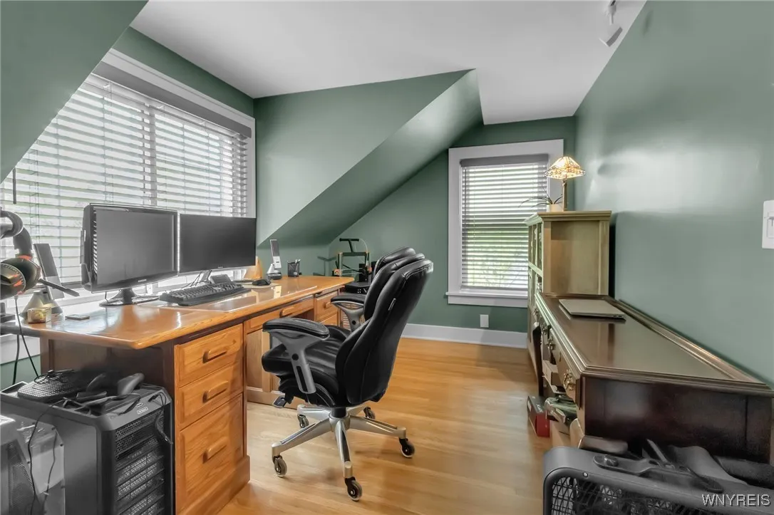 58 Linwood Avenue, Amherst, New York 14221, Amherst, New York 14221, 4 Bedrooms Bedrooms, 7 Rooms Rooms,2 BathroomsBathrooms,Residential,Closed,58 Linwood Avenue, Amherst, New York 14221,B1608909
