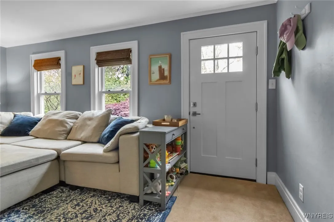58 Linwood Avenue, Amherst, New York 14221, Amherst, New York 14221, 4 Bedrooms Bedrooms, 7 Rooms Rooms,2 BathroomsBathrooms,Residential,Closed,58 Linwood Avenue, Amherst, New York 14221,B1608909
