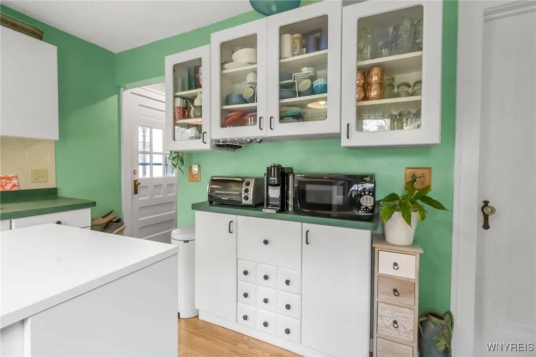 58 Linwood Avenue, Amherst, New York 14221, Amherst, New York 14221, 4 Bedrooms Bedrooms, 7 Rooms Rooms,2 BathroomsBathrooms,Residential,Closed,58 Linwood Avenue, Amherst, New York 14221,B1608909