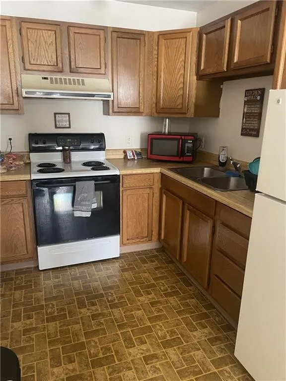 101 Main Street, Phelps, New York 14532, Phelps, New York 14532, ,Commercial Sale,For Sale,101 Main Street, Phelps, New York 14532,0,R1609836