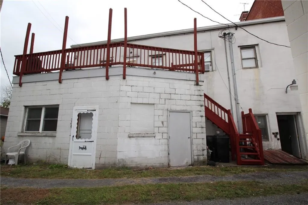 101 Main Street, Phelps, New York 14532, Phelps, New York 14532, ,Commercial Sale,For Sale,101 Main Street, Phelps, New York 14532,0,R1609836