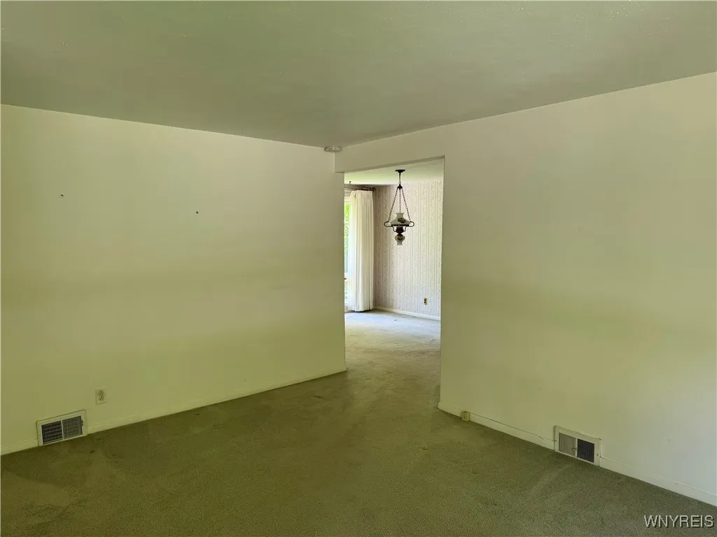 Formal dining room