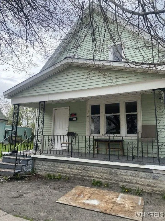 47 Brownell Street, Buffalo, New York 14212, Buffalo, New York 14212, 5 Bedrooms Bedrooms, ,2 BathroomsBathrooms,Residential,Closed,47 Brownell Street, Buffalo, New York 14212,B1609922