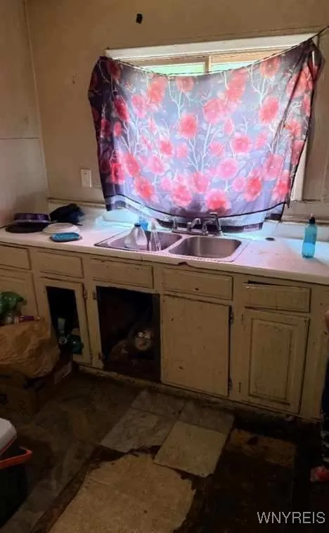 47 Brownell Street, Buffalo, New York 14212, Buffalo, New York 14212, 5 Bedrooms Bedrooms, ,2 BathroomsBathrooms,Residential,Closed,47 Brownell Street, Buffalo, New York 14212,B1609922