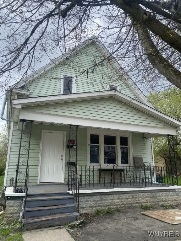 47 Brownell Street, Buffalo, New York 14212, Buffalo, New York 14212, 5 Bedrooms Bedrooms, ,2 BathroomsBathrooms,Residential,Closed,47 Brownell Street, Buffalo, New York 14212,B1609922