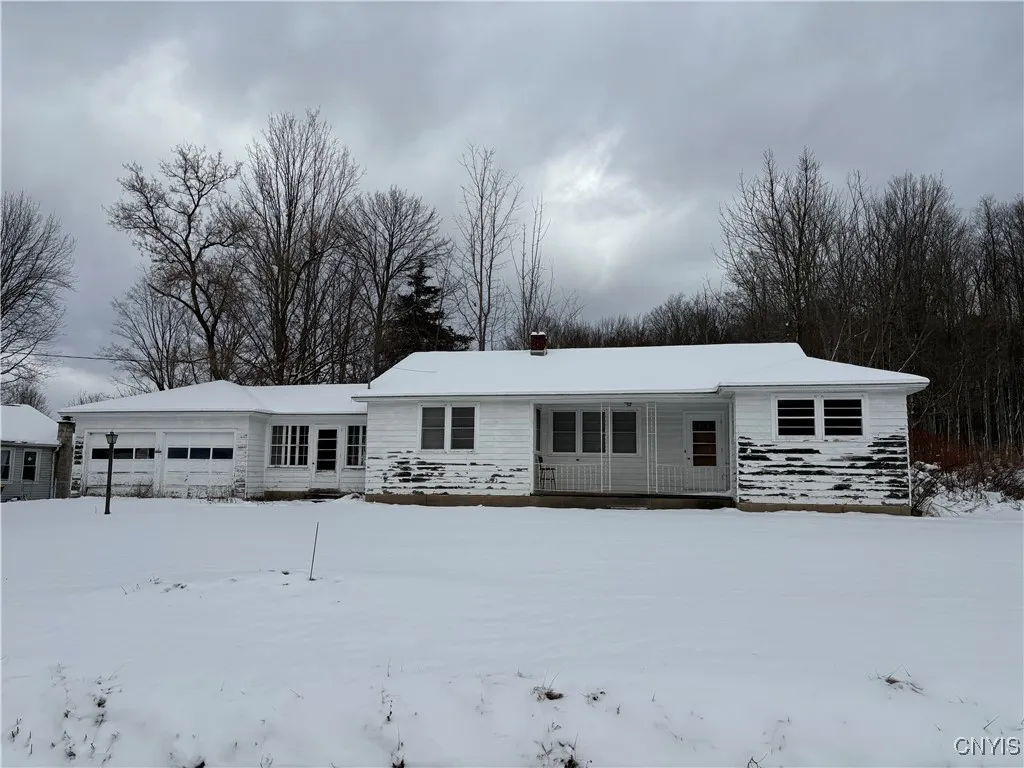 9585 Roberts Road, New Hartford, New York 13413, New Hartford, New York 13413, 3 Bedrooms Bedrooms, 6 Rooms Rooms,1 BathroomBathrooms,Residential,Closed,9585 Roberts Road, New Hartford, New York 13413,0,S1610058
