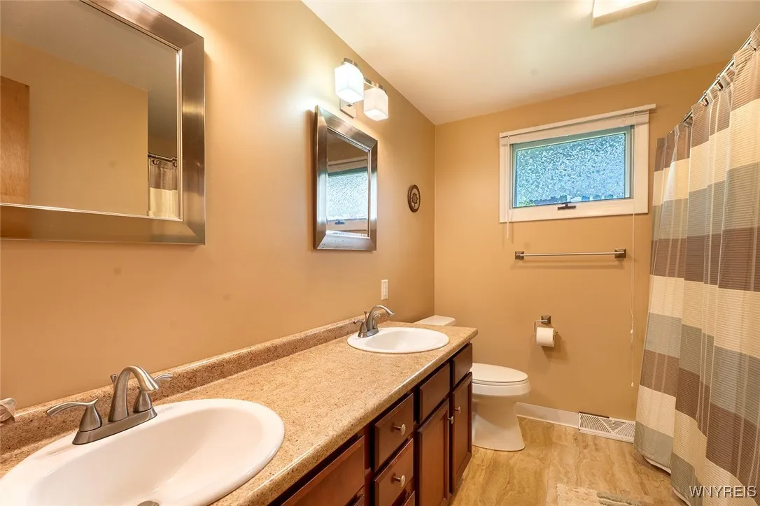 71 Coventry Road, Amherst, New York 14221, Amherst, New York 14221, 3 Bedrooms Bedrooms, 6 Rooms Rooms,2 BathroomsBathrooms,Residential,Closed,71 Coventry Road, Amherst, New York 14221,B1609769