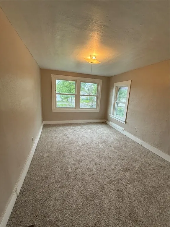 180 Norran Drive, Rochester, New York 14609, Rochester, New York 14609, 5 Bedrooms Bedrooms, ,4 BathroomsBathrooms,Residential,For Sale,180 Norran Drive, Rochester, New York 14609,0,R1608753