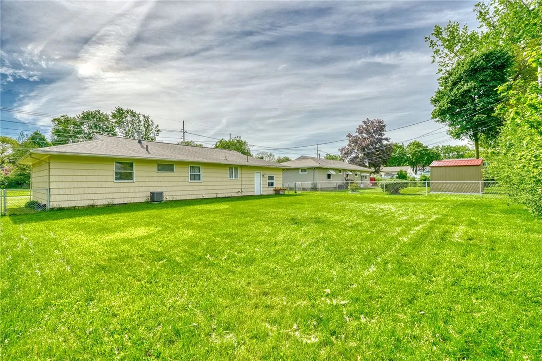 39 Ingram Dr, Gates, New York 14624, Gates, New York 14624, 3 Bedrooms Bedrooms, 5 Rooms Rooms,1 BathroomBathrooms,Residential,Closed,39 Ingram Dr, Gates, New York 14624,R1609739