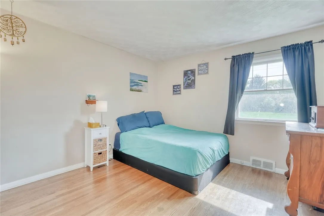 39 Ingram Dr, Gates, New York 14624, Gates, New York 14624, 3 Bedrooms Bedrooms, 5 Rooms Rooms,1 BathroomBathrooms,Residential,Closed,39 Ingram Dr, Gates, New York 14624,R1609739