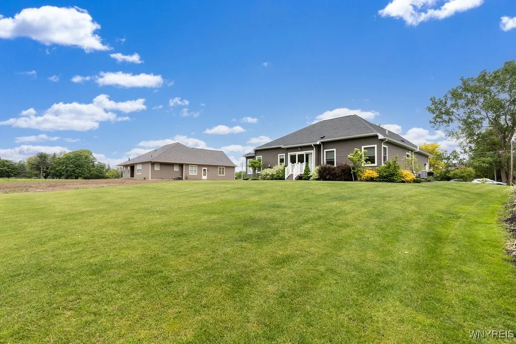 7395 Jewett Holmwood Road, Orchard Park, New York, Orchard Park, New York 14127, 3 Bedrooms Bedrooms, 6 Rooms Rooms,2 BathroomsBathrooms,Residential,Closed,7395 Jewett Holmwood Road, Orchard Park, New York ,B1609899