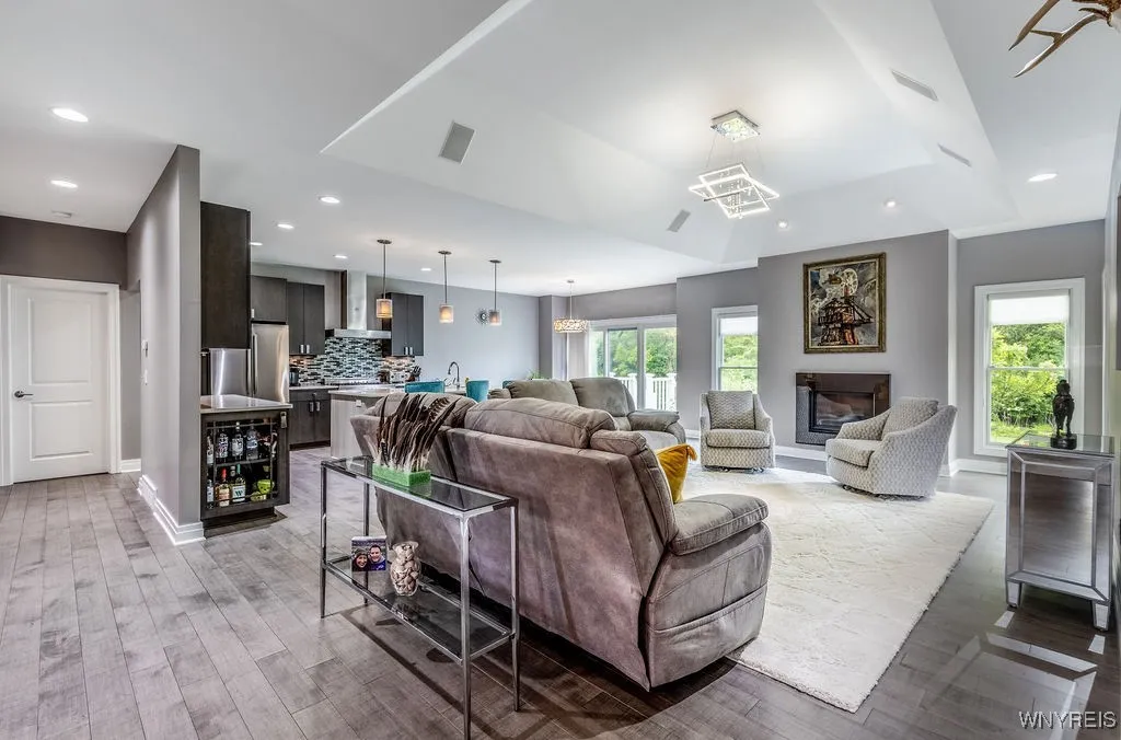 7395 Jewett Holmwood Road, Orchard Park, New York, Orchard Park, New York 14127, 3 Bedrooms Bedrooms, 6 Rooms Rooms,2 BathroomsBathrooms,Residential,Closed,7395 Jewett Holmwood Road, Orchard Park, New York ,B1609899