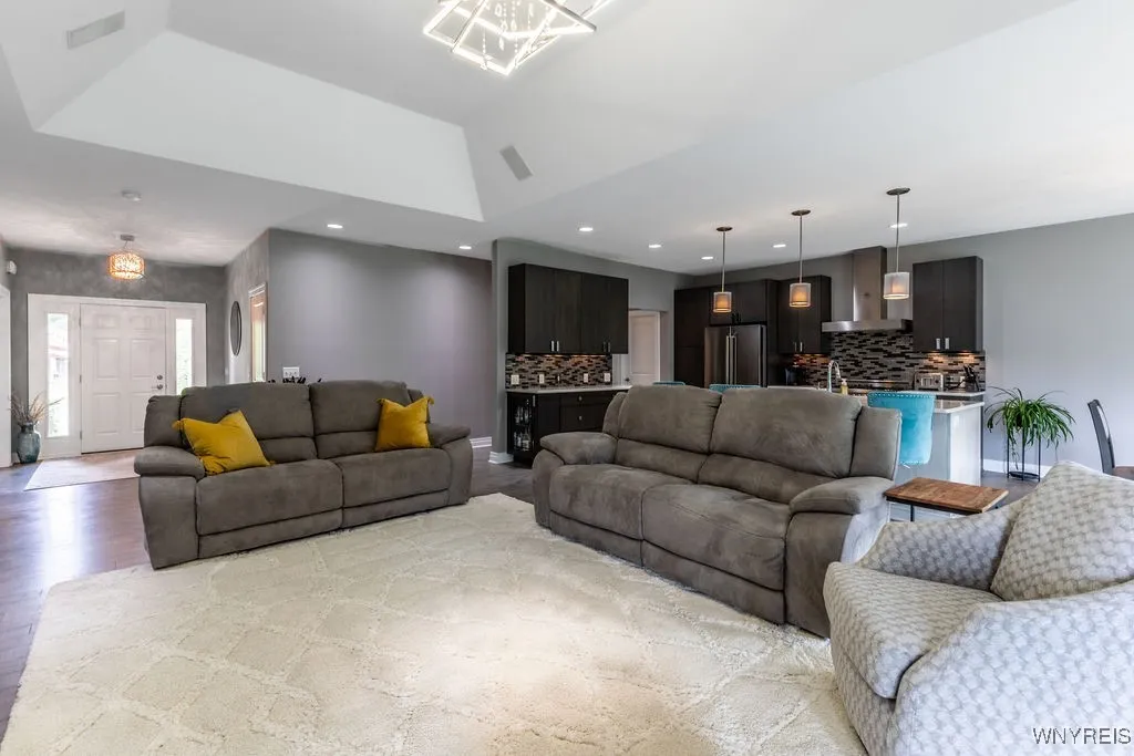 7395 Jewett Holmwood Road, Orchard Park, New York, Orchard Park, New York 14127, 3 Bedrooms Bedrooms, 6 Rooms Rooms,2 BathroomsBathrooms,Residential,Closed,7395 Jewett Holmwood Road, Orchard Park, New York ,B1609899