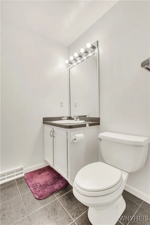 950 West Hopkins Road B, Amherst, New York 14221, Amherst, New York 14221, 2 Bedrooms Bedrooms, 5 Rooms Rooms,2 BathroomsBathrooms,Residential,Closed,950 West Hopkins Road B, Amherst, New York 14221,0,B1609374