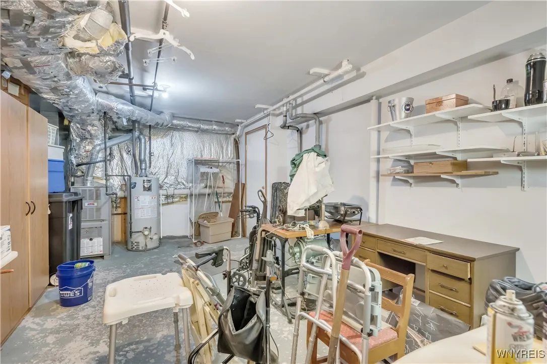 950 West Hopkins Road B, Amherst, New York 14221, Amherst, New York 14221, 2 Bedrooms Bedrooms, 5 Rooms Rooms,2 BathroomsBathrooms,Residential,Closed,950 West Hopkins Road B, Amherst, New York 14221,0,B1609374
