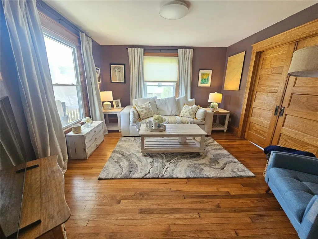 6207 Knickerbocker Road, Ontario, New York 14519, Ontario, New York 14519, 4 Bedrooms Bedrooms, 8 Rooms Rooms,1 BathroomBathrooms,Residential,Closed,6207 Knickerbocker Road, Ontario, New York 14519,R1609788