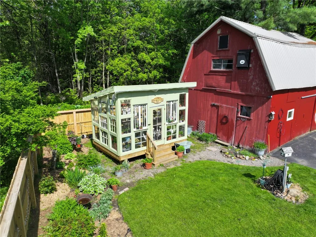 6207 Knickerbocker Road, Ontario, New York 14519, Ontario, New York 14519, 4 Bedrooms Bedrooms, 8 Rooms Rooms,1 BathroomBathrooms,Residential,Closed,6207 Knickerbocker Road, Ontario, New York 14519,R1609788