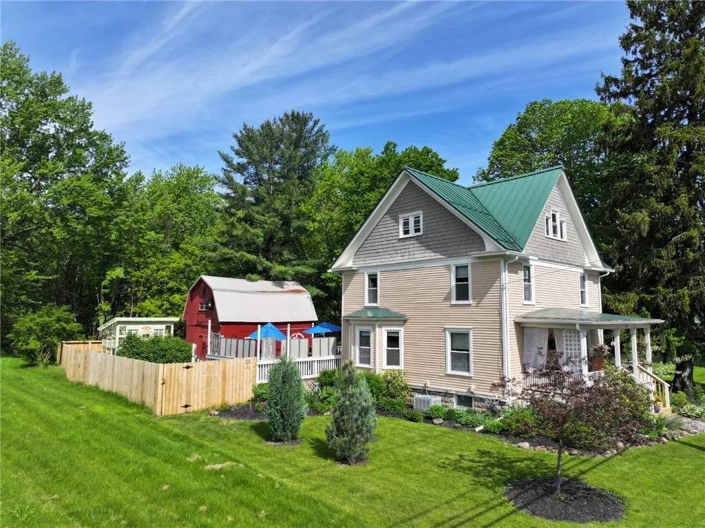 6207 Knickerbocker Road, Ontario, New York 14519, Ontario, New York 14519, 4 Bedrooms Bedrooms, 8 Rooms Rooms,1 BathroomBathrooms,Residential,Closed,6207 Knickerbocker Road, Ontario, New York 14519,R1609788